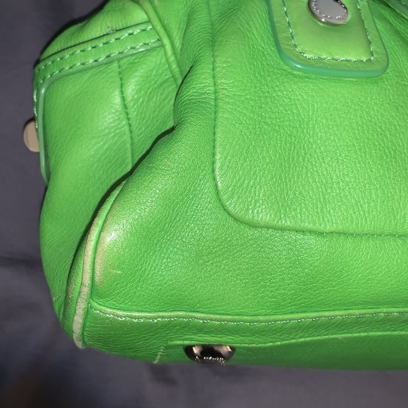 Marc by Marc Jacobs Purse - Lime Green leather bag - Picture 8 of 11